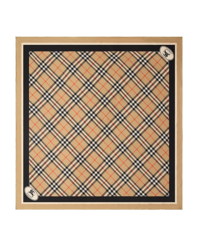 BURBERRY 8113048 A2021