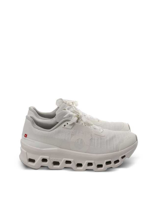 ON 3WG10811200 WHITE/WHITE