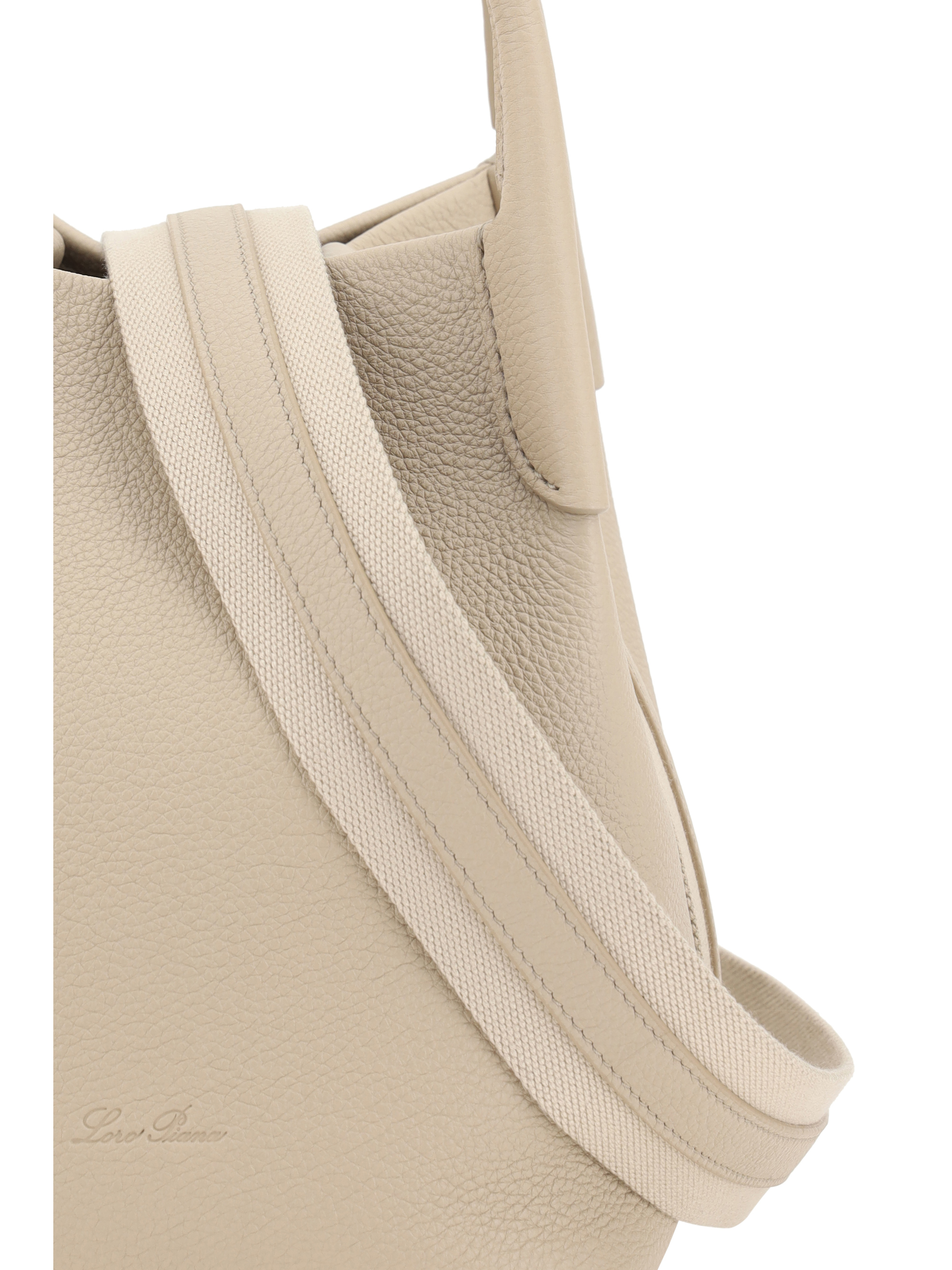 Small Bale Bucket Bag
