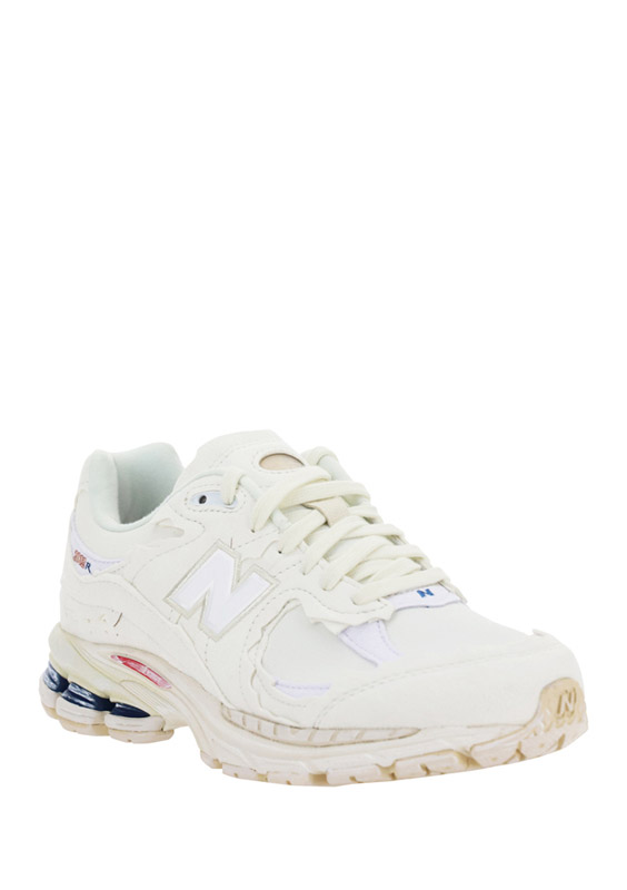 2002R Sneakers
