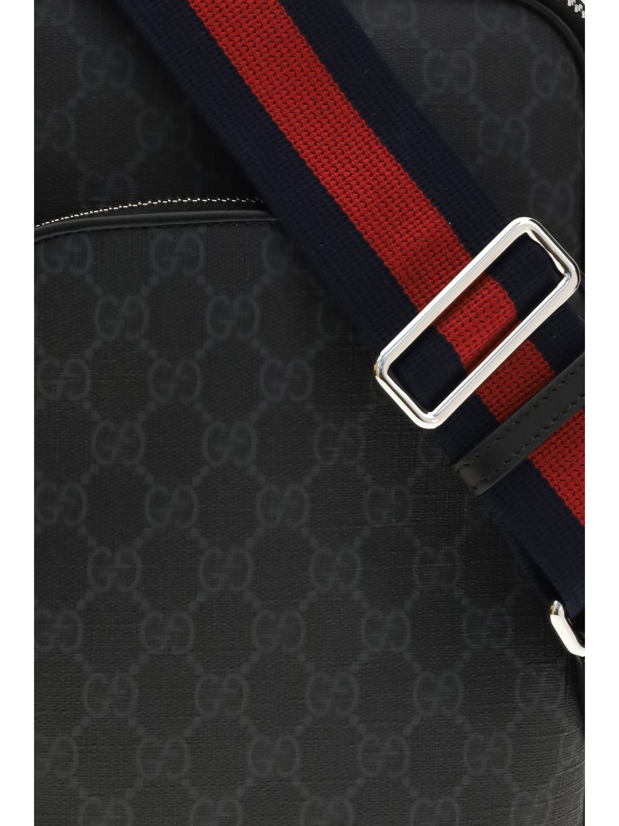GG Supreme Shoulder Bag