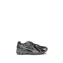 1906R Sneakers