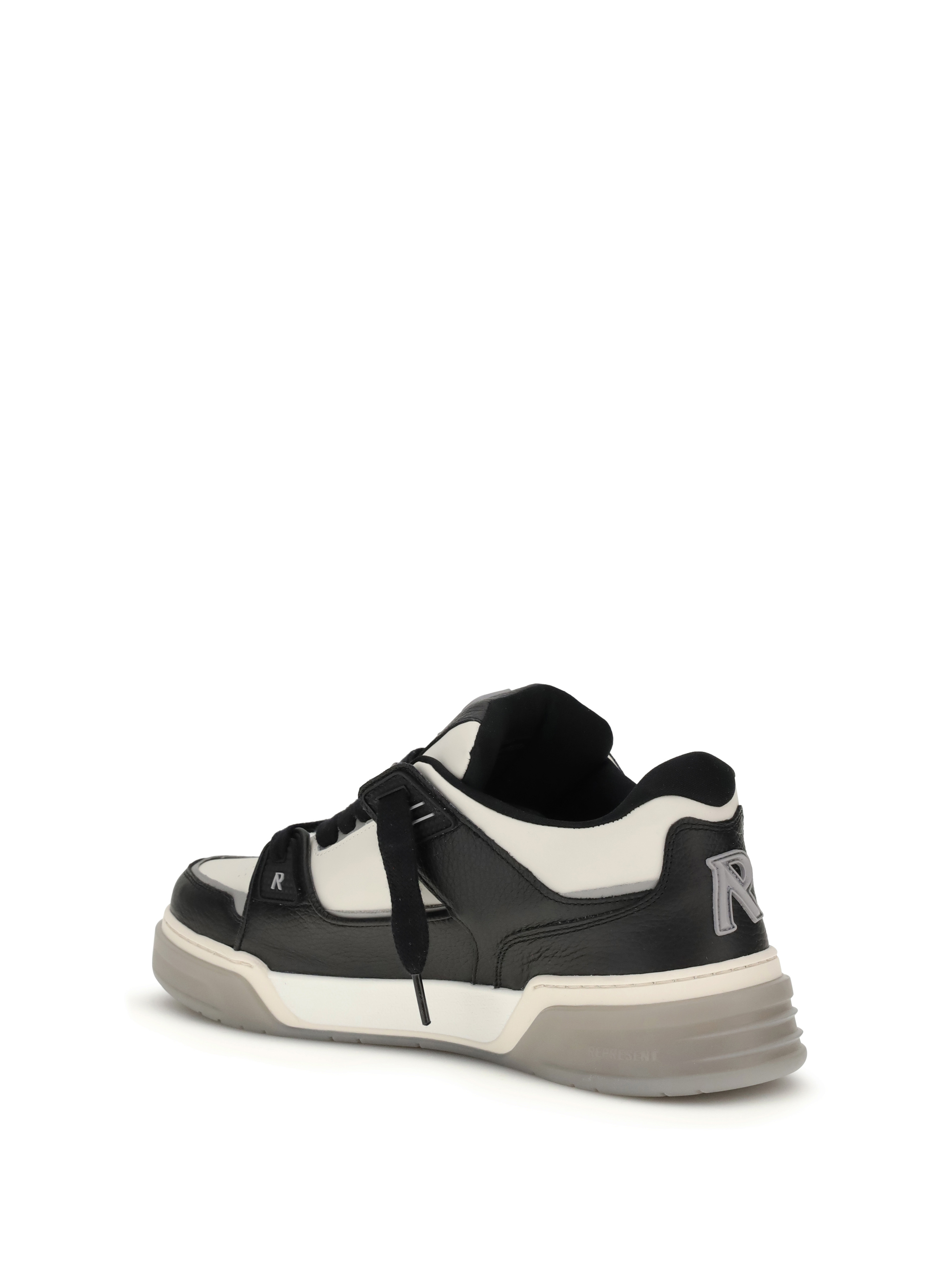 Studio Sneakers