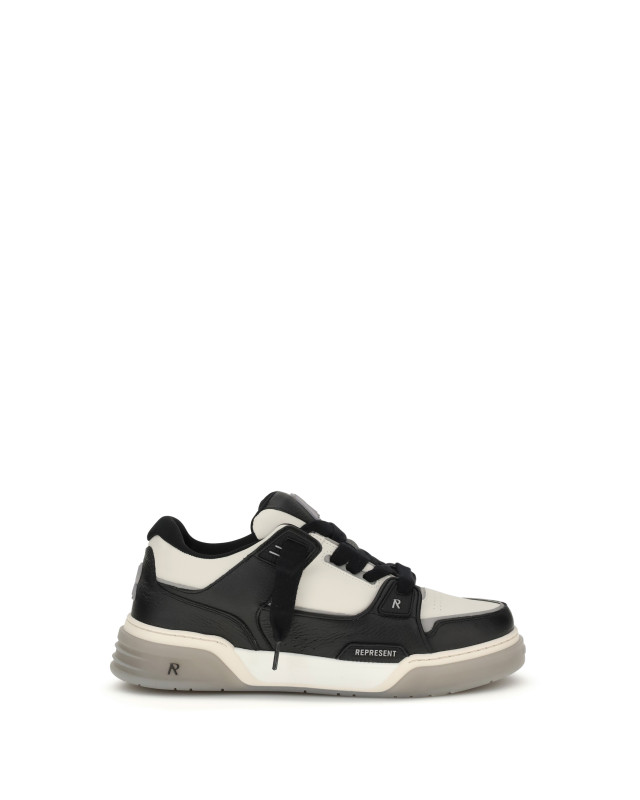 Studio Sneakers