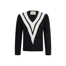 Sweater in virgin wool with intarsia V detail