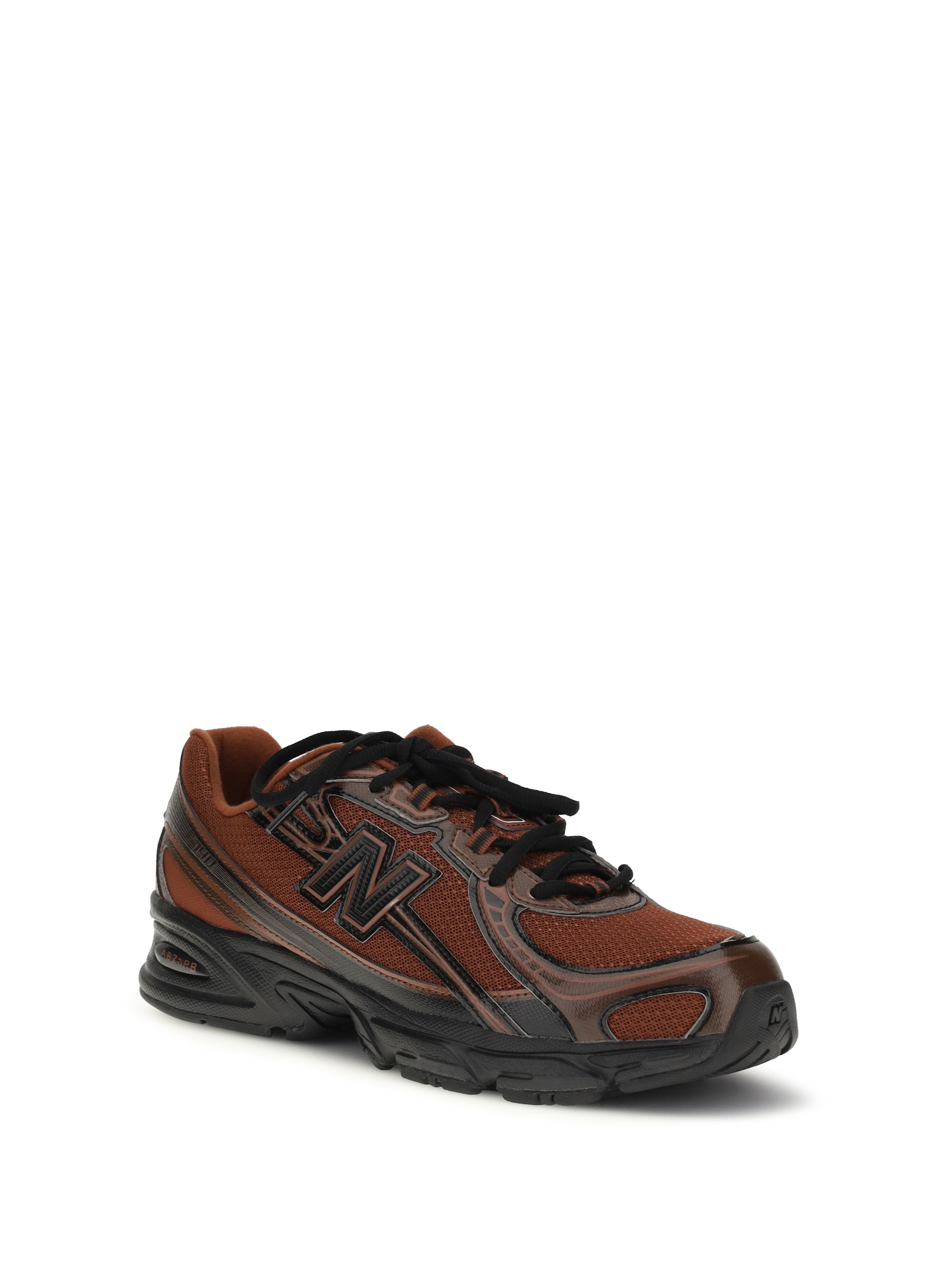 740 Sneakers