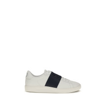 Open Sneakers