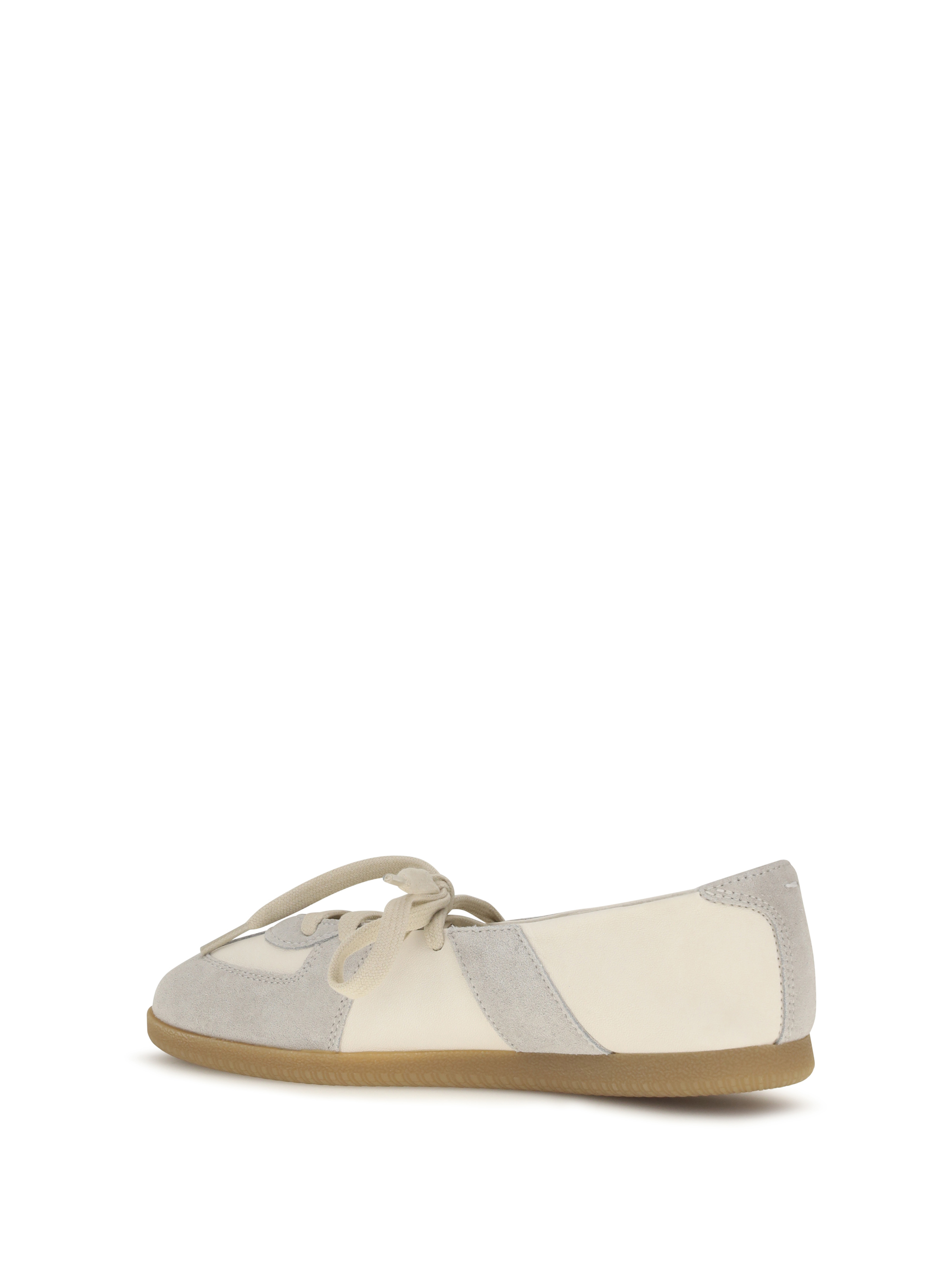Lace-uo Ballerinas