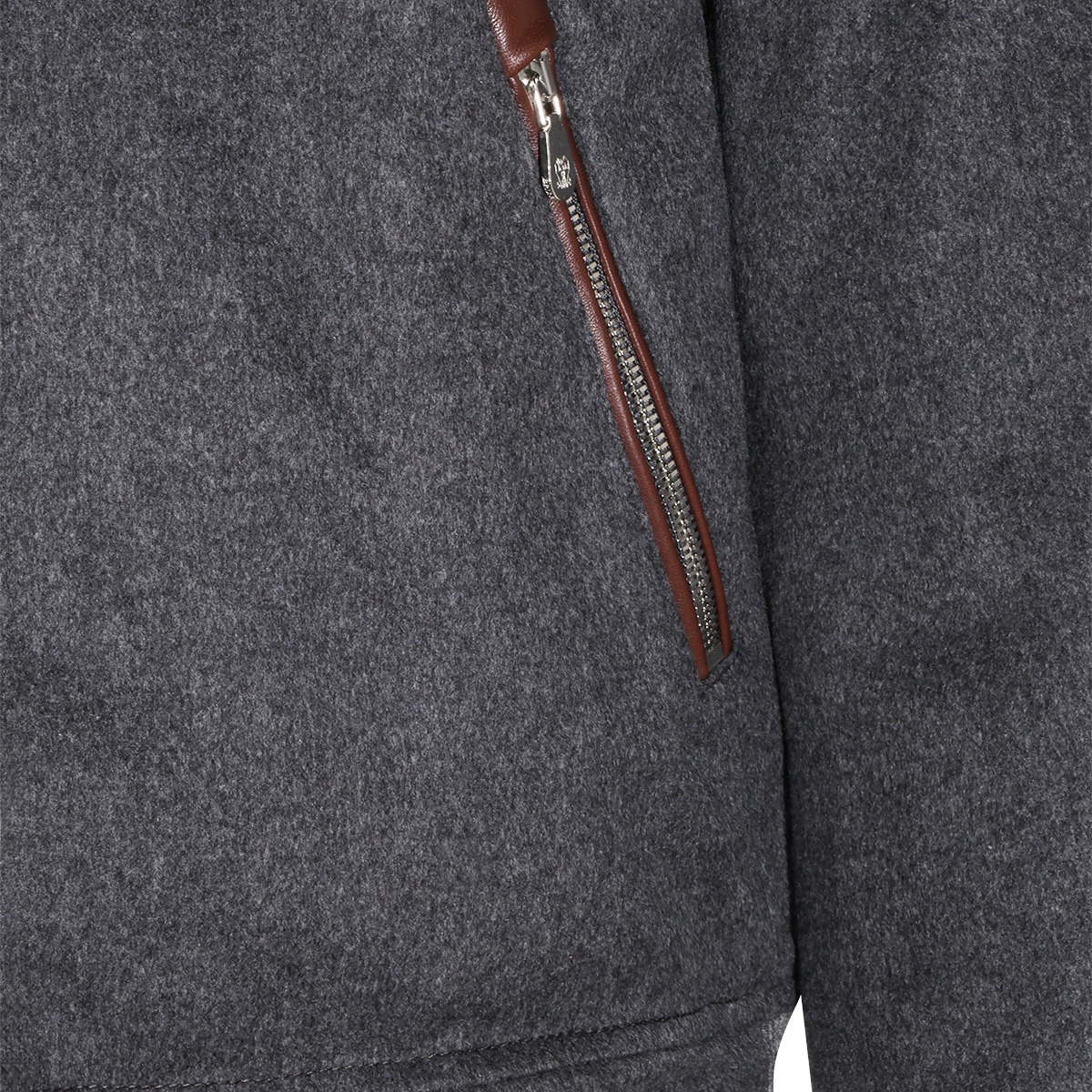 [Brunello Cucinelli] Down Jacket FW26 MM4701606CNV62