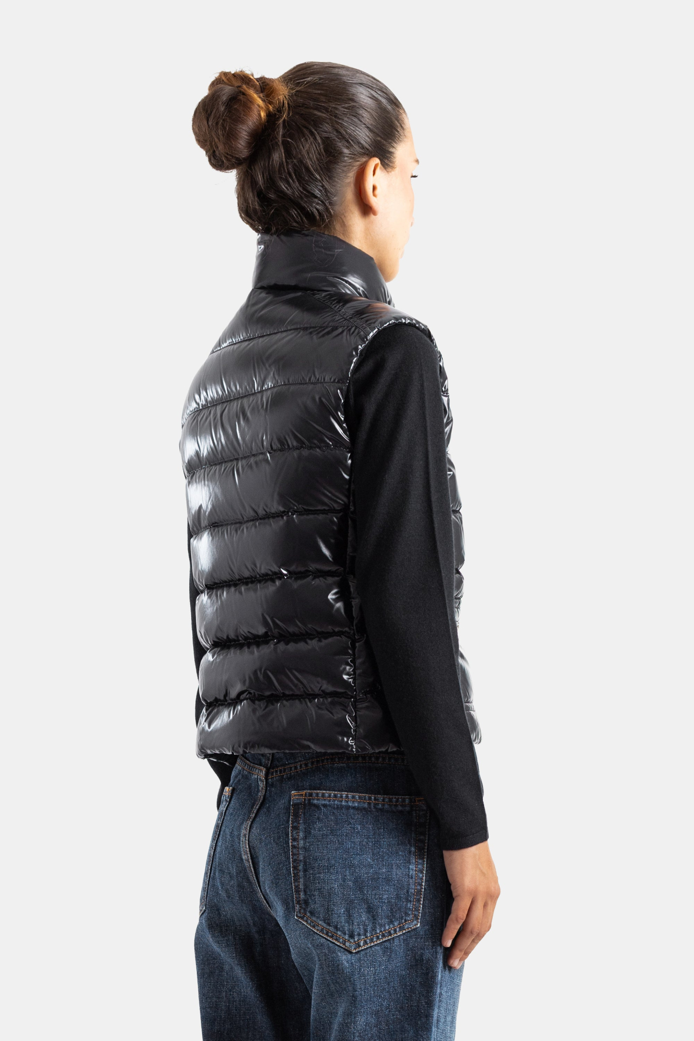 [Moncler] Down jacket FW26 L2093 1A00015 - 597Z8