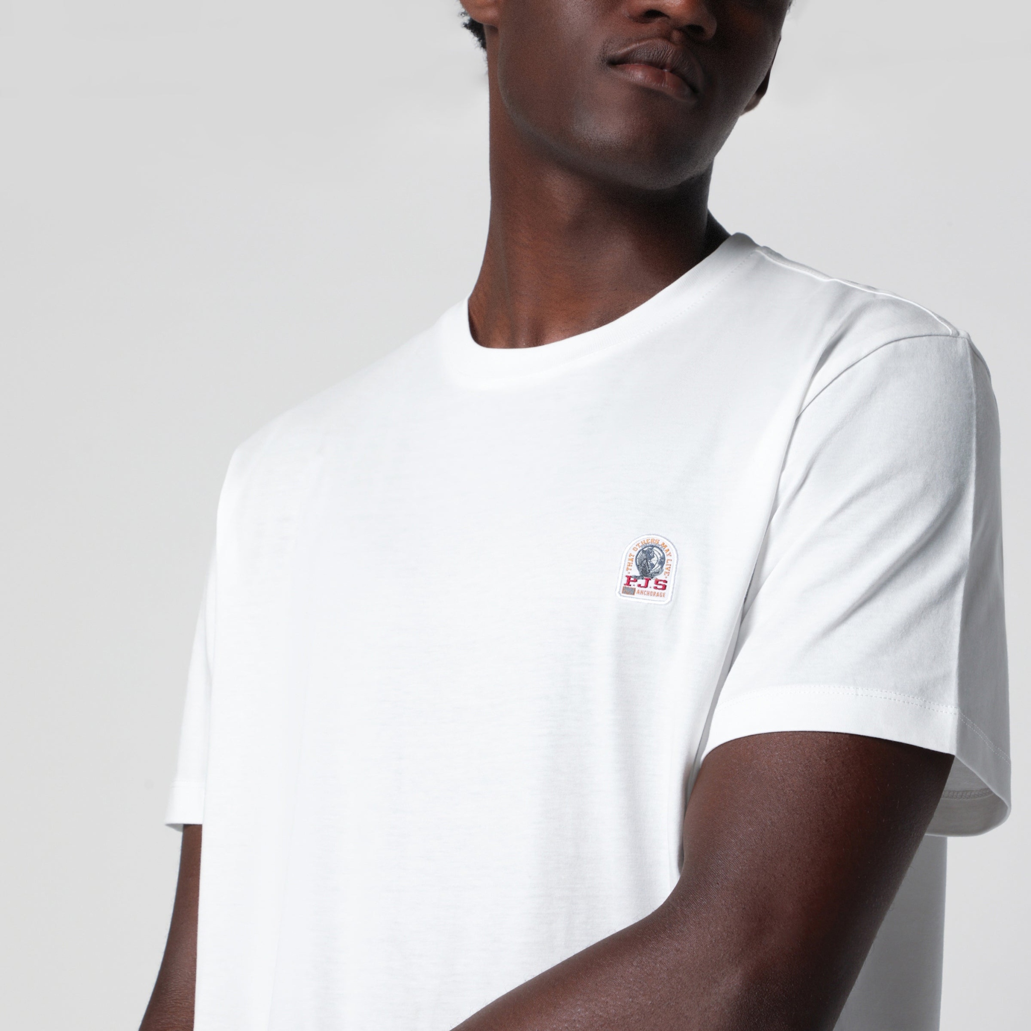 [Parajumpers] T-shirts FW26 26WMPMTSER01CO