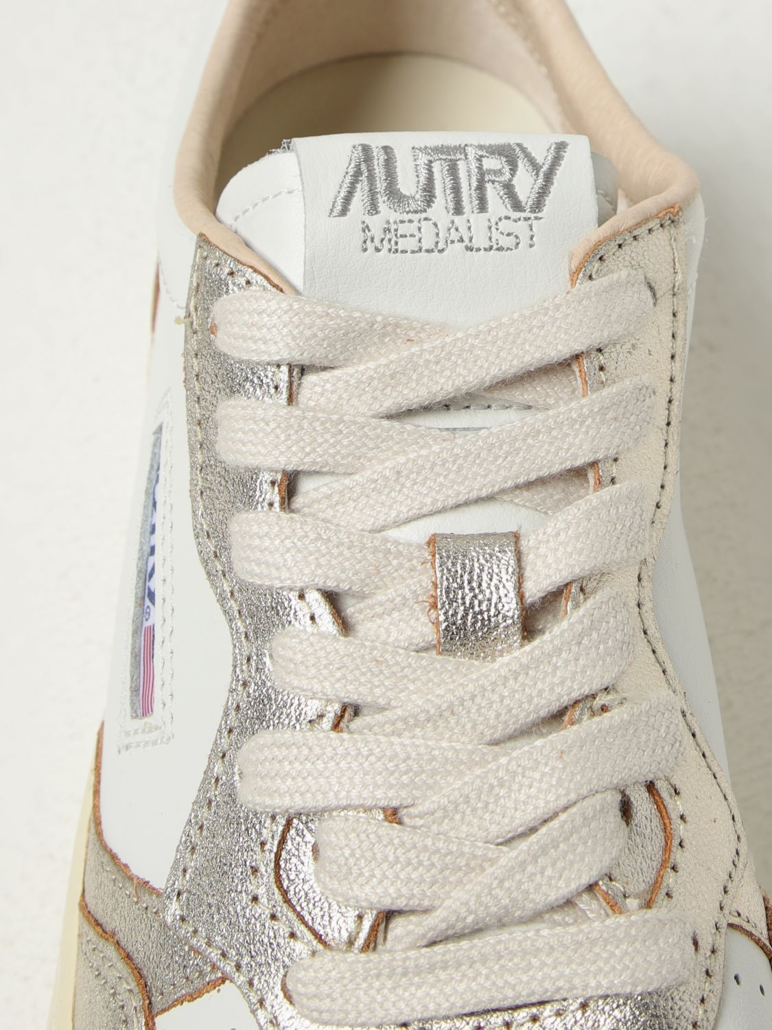 [AUTRY] Sneakers FW26 AULW WB16