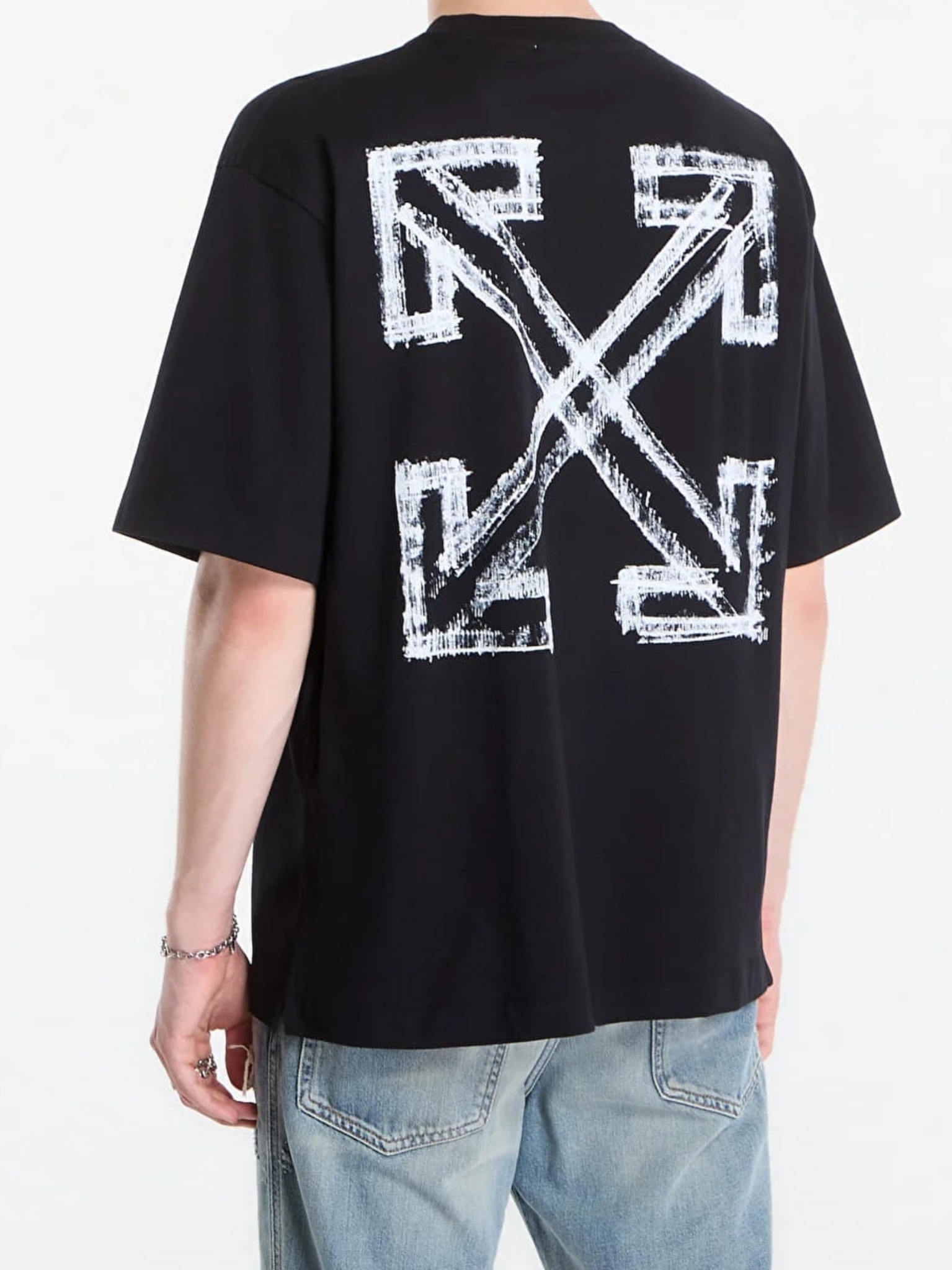 [Off-White] T-shirts FW26 44MAA120F26J00Y001
