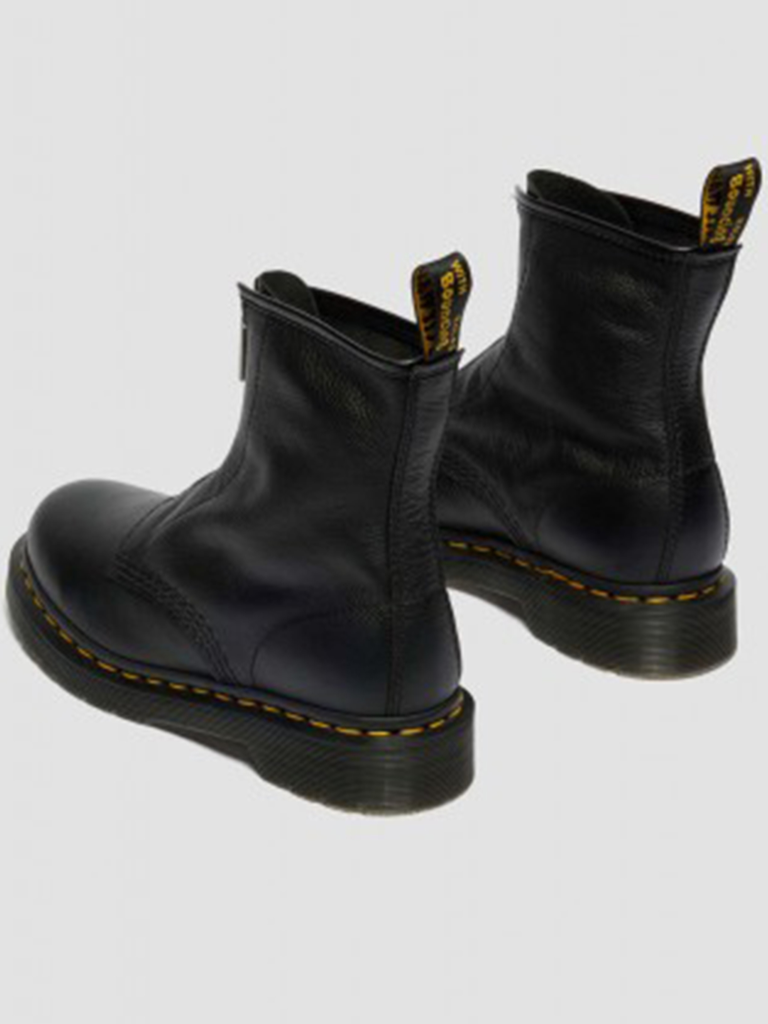 [Dr. Martens] Boots FW26 42352001