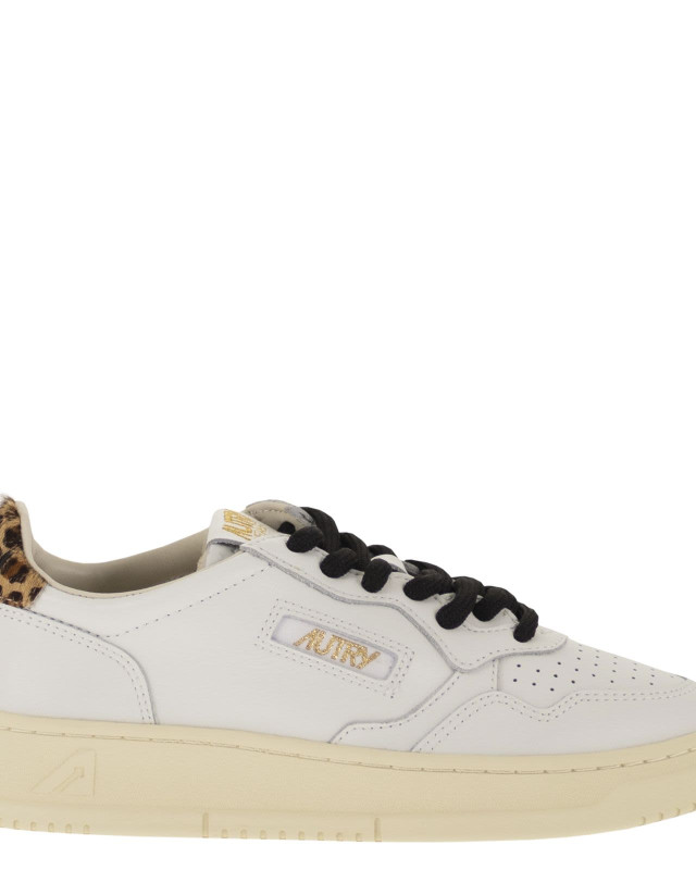 [AUTRY] Sneakers FW26 AULWOC02