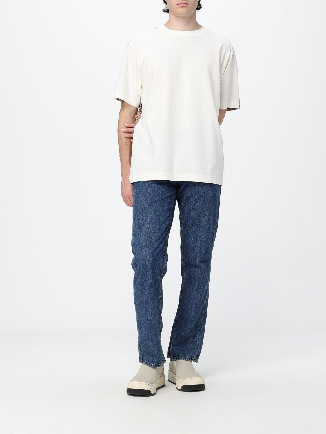 [Burberry] T-shirts Short Sleeve FW26 8127609