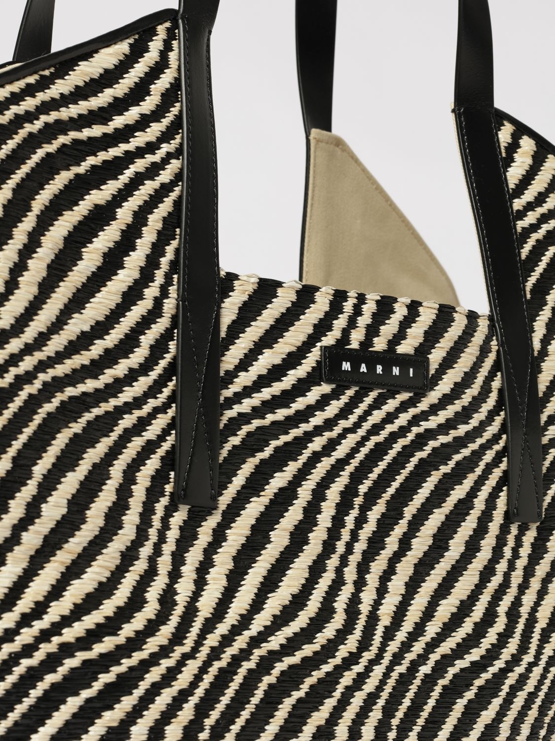 [Marni] Tote bag SS26 SHMP0162A1P9841 00N99