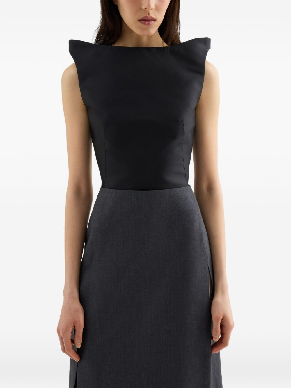 [Jil Sander] T-shirts Sleeveless FW26 J03NC0351J55111001