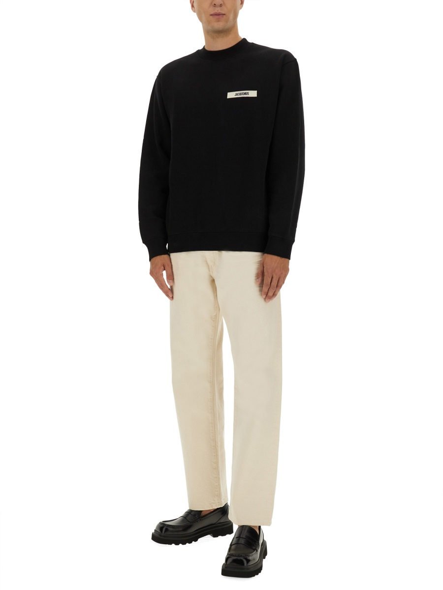 [JACQUEMUS] Sweatshirt FW26 SSM00206AJ0_0126990