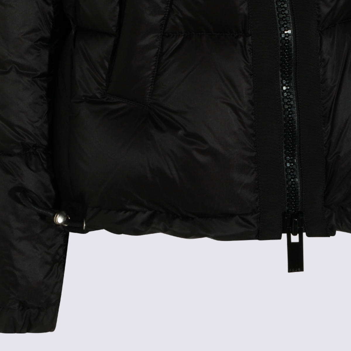 [Sacai] Down jacket FW26 SCW375001