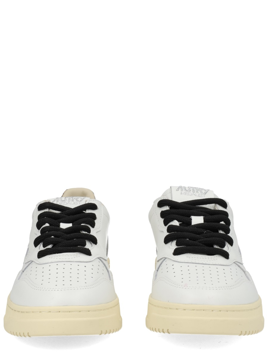 [AUTRY] Sneakers SS26 AULW_OC01