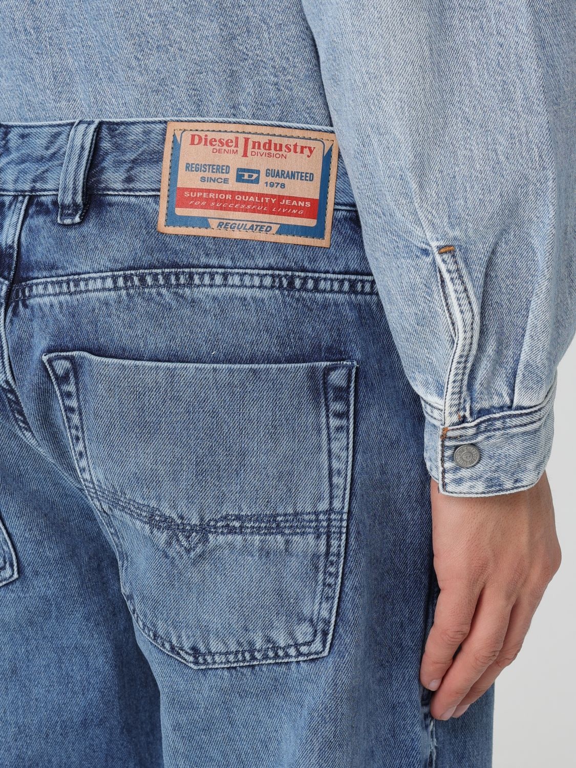 [Diesel] Jeans SS26 00SU1X0KIAL 01
