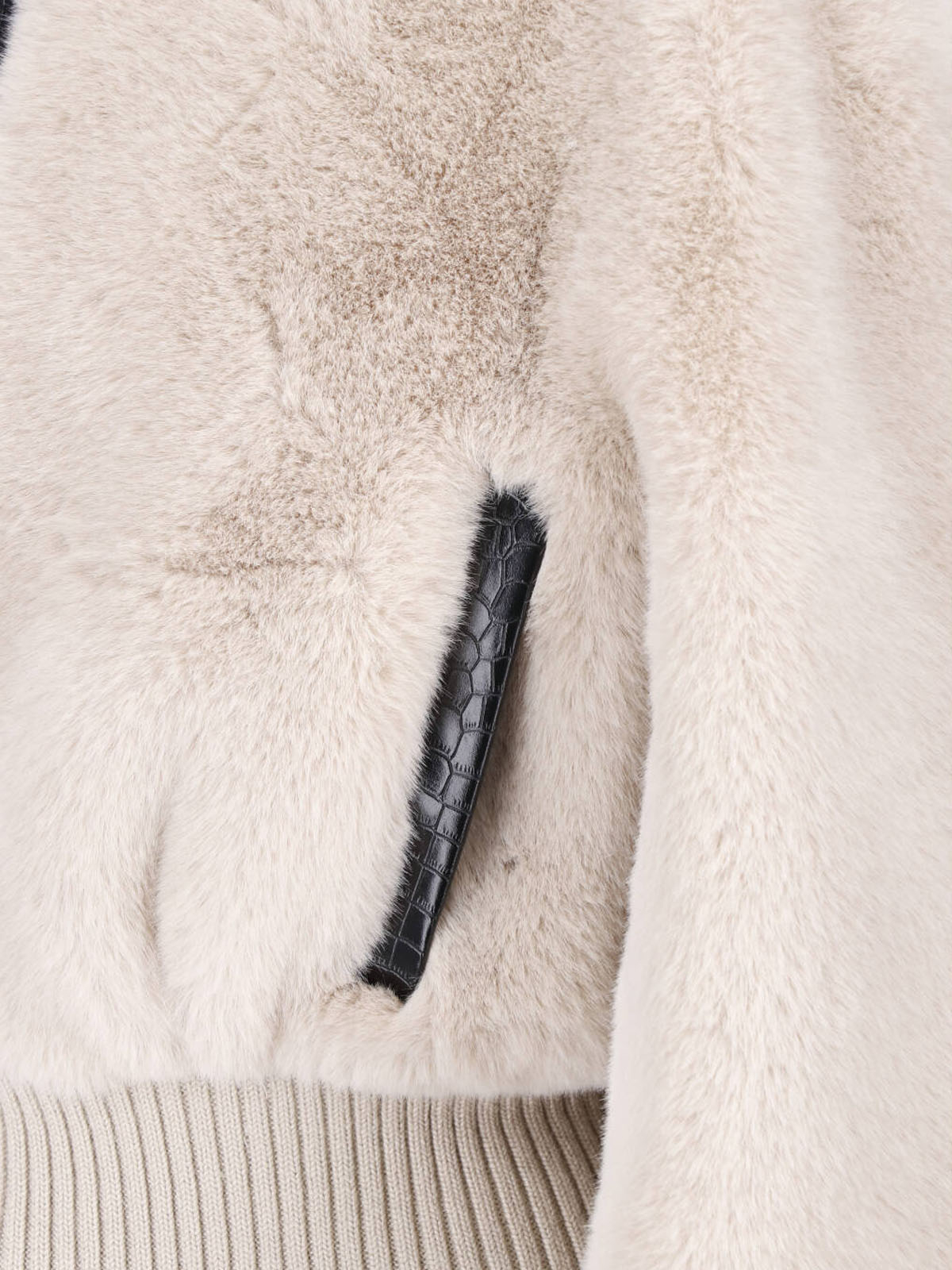 [PINKO] Fur Jacket FW26 107040 A3E7C32