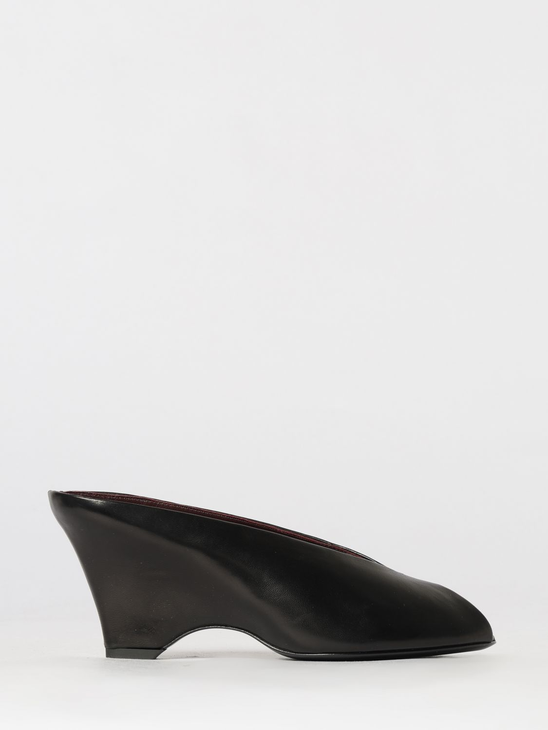 [KHAITE] Sandals SS26 F6025942 200