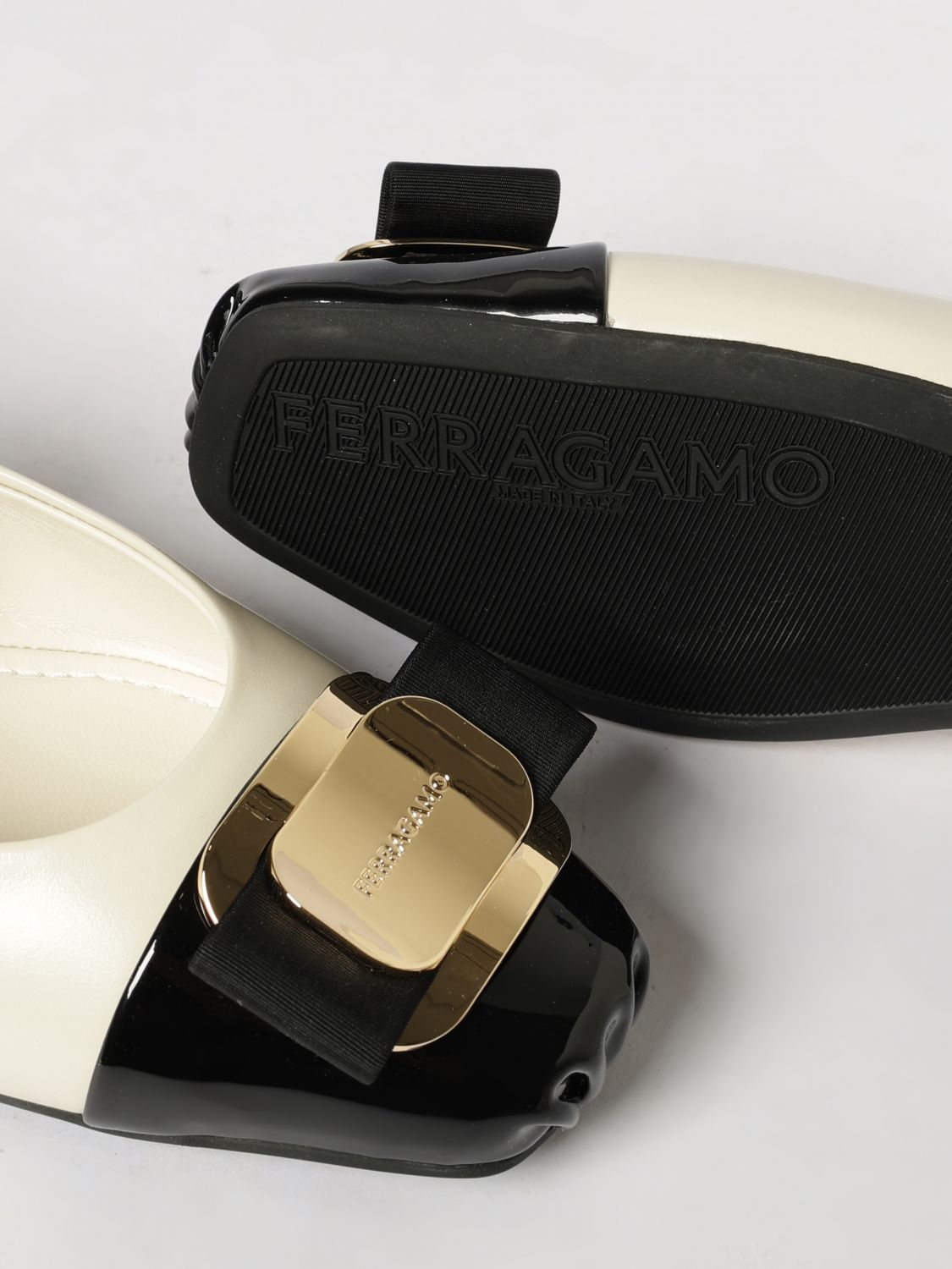 [Ferragamo] Flat shoes SS26 01J183 777437 001