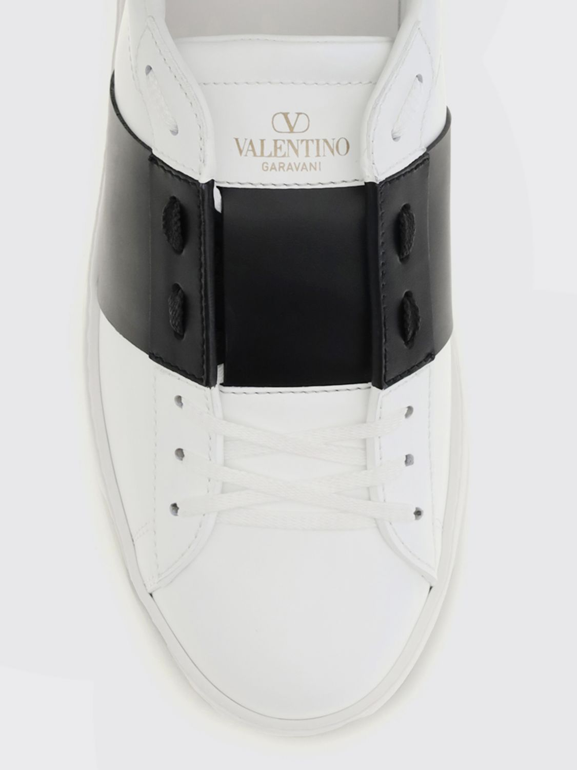 [Valentino Garavani] Sneakers FW26 S0830BLU A01