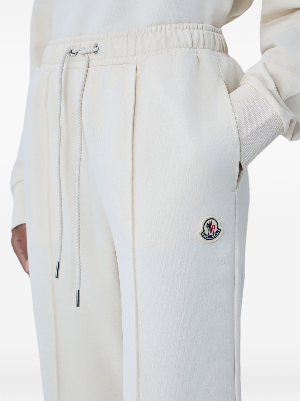 [Moncler] Trousers SS26 L1 093 8H000 02 89B2V 034