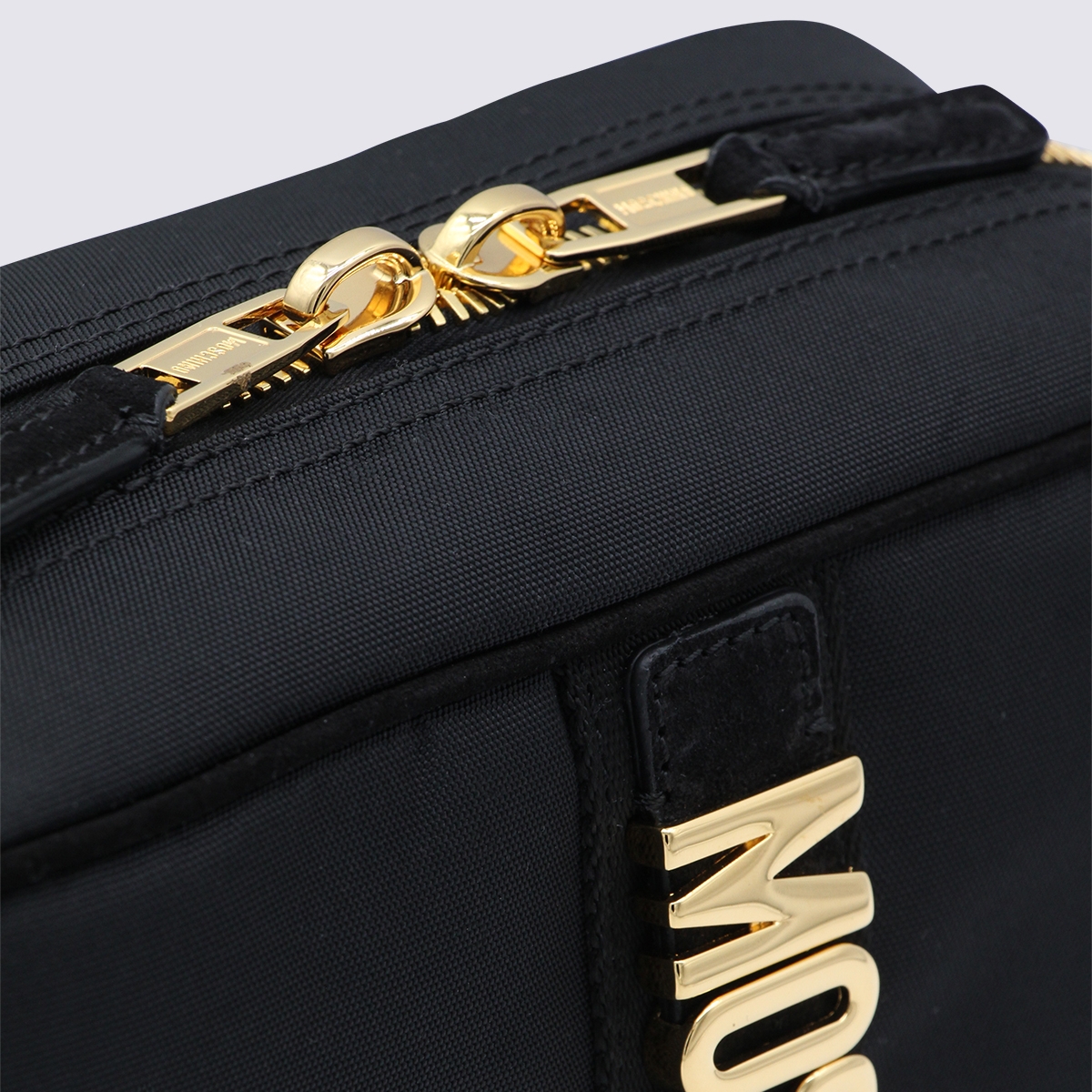 [Moschino] Clutch bag SS26 MD5300PP0OF2100B