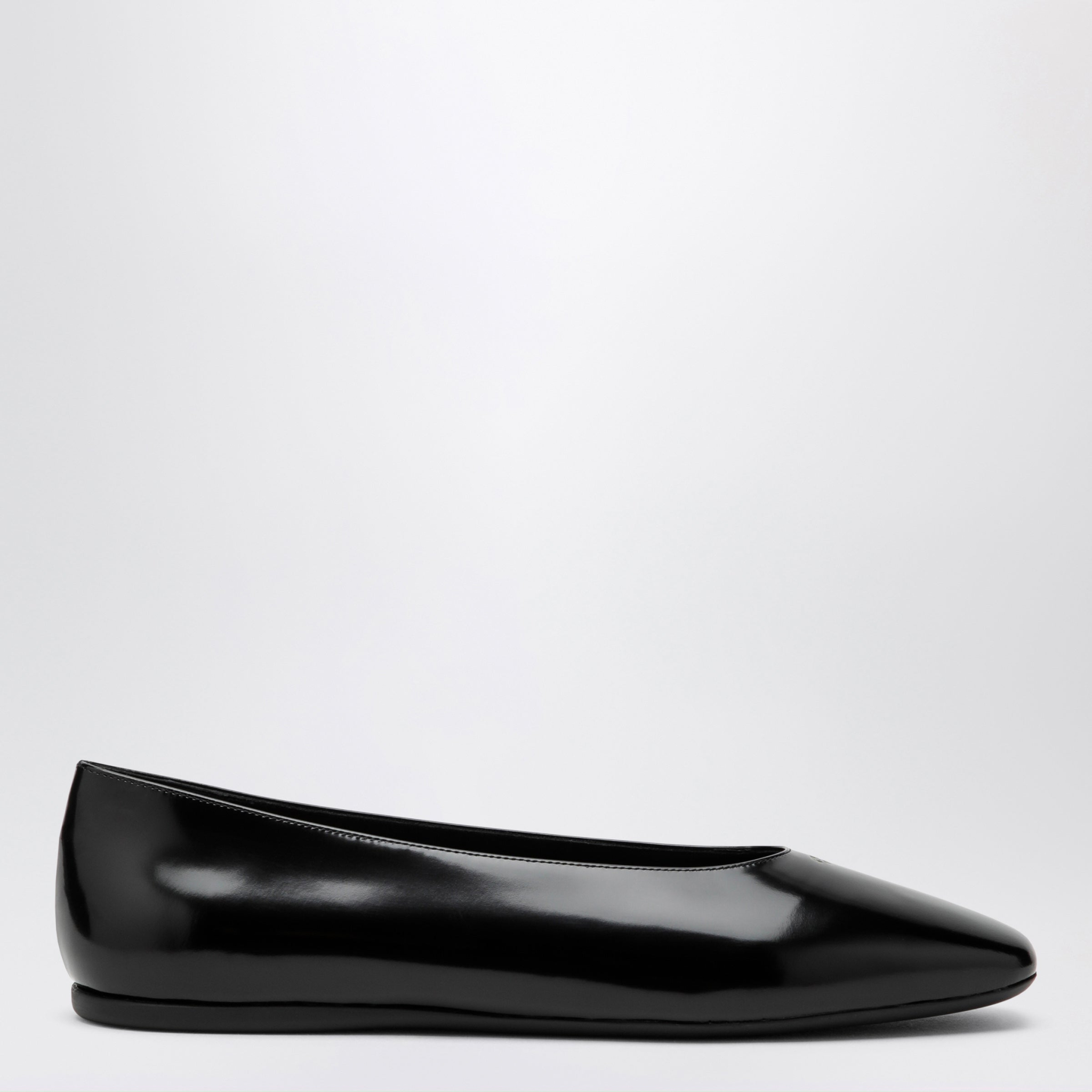 [Prada] Flat shoes FW26 1F522O005055
