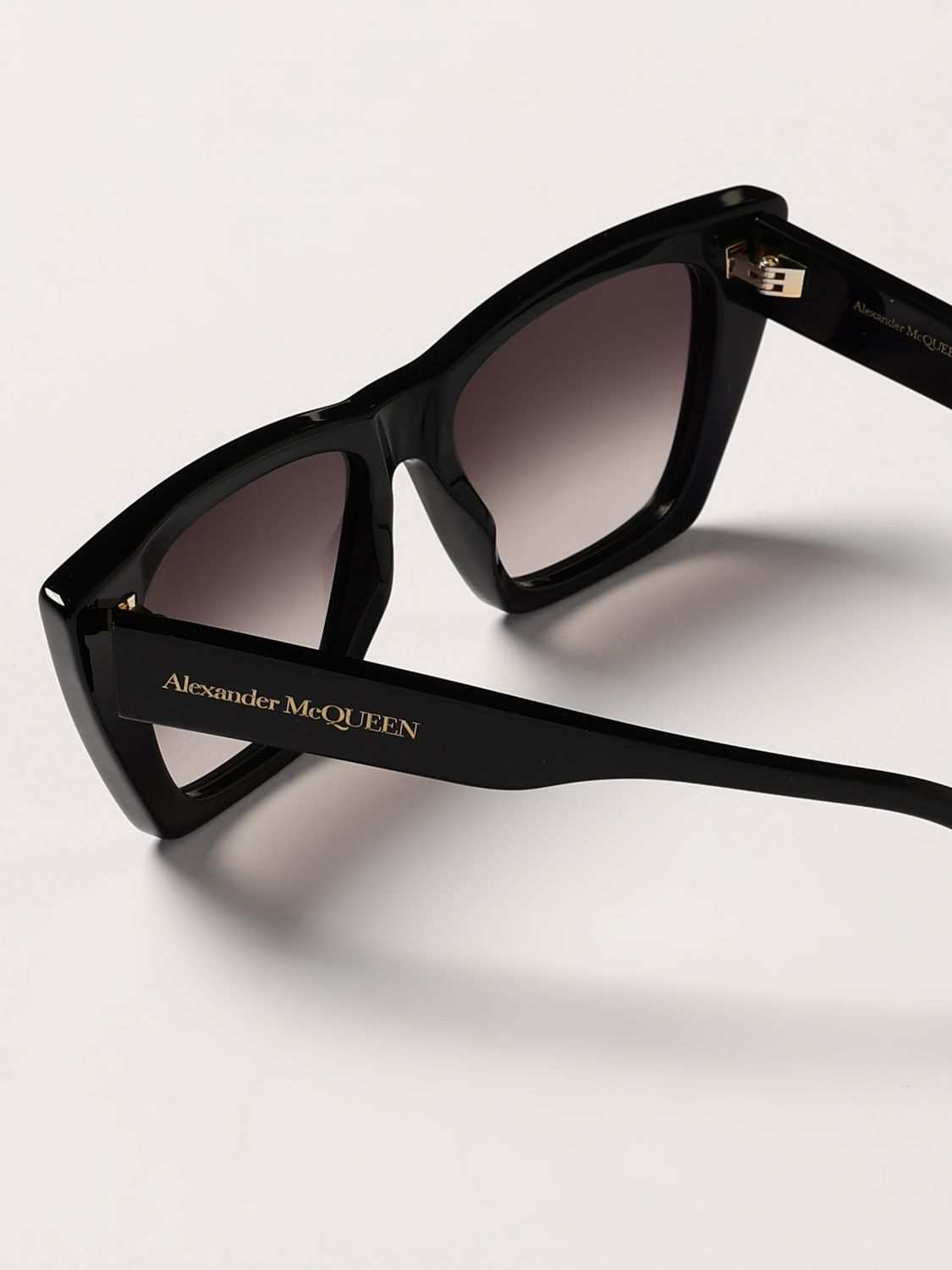 [McQueen] Sunglasses SS26 AM0299S 001