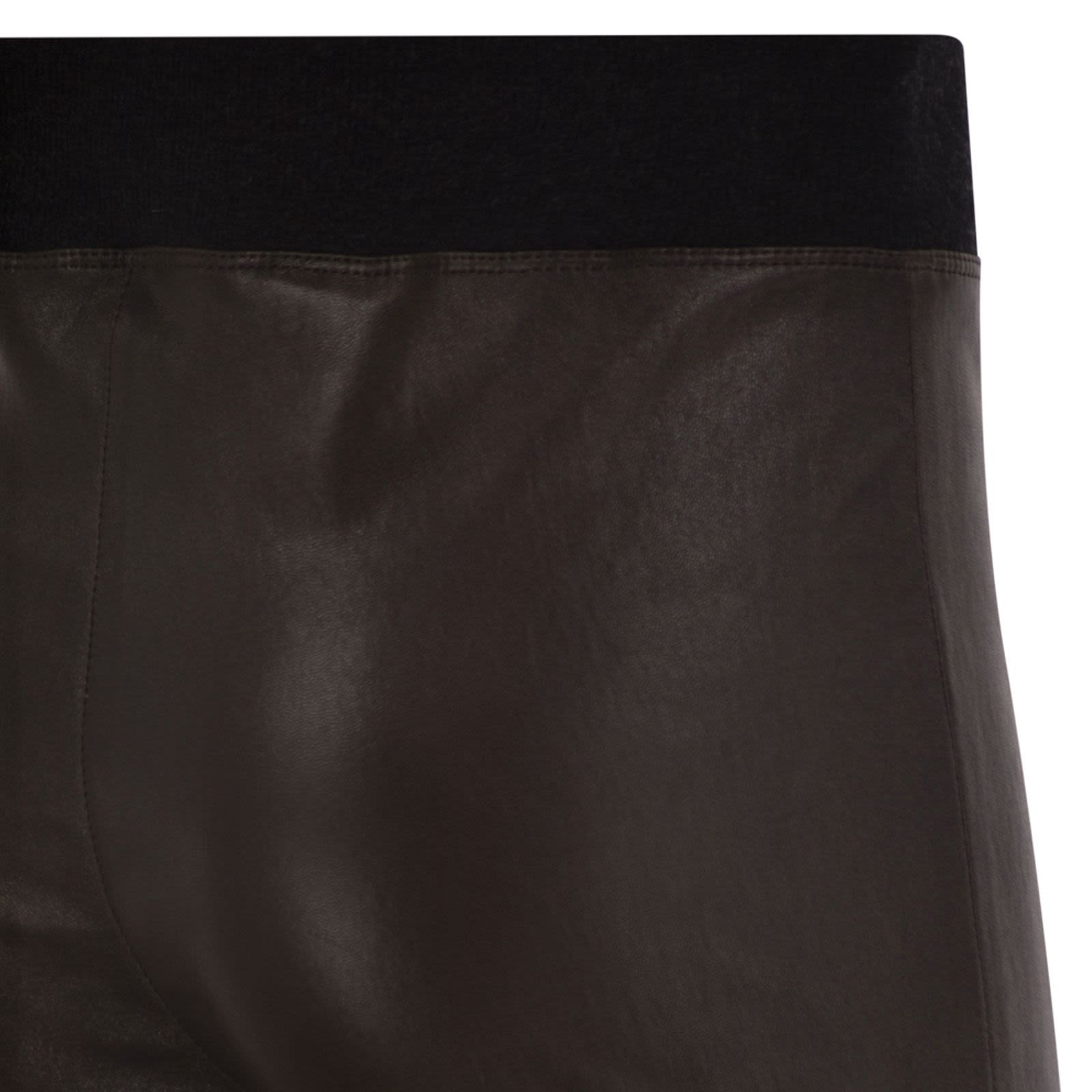 [Brunello Cucinelli] Trousers FW26 M0V32P8788 C9100