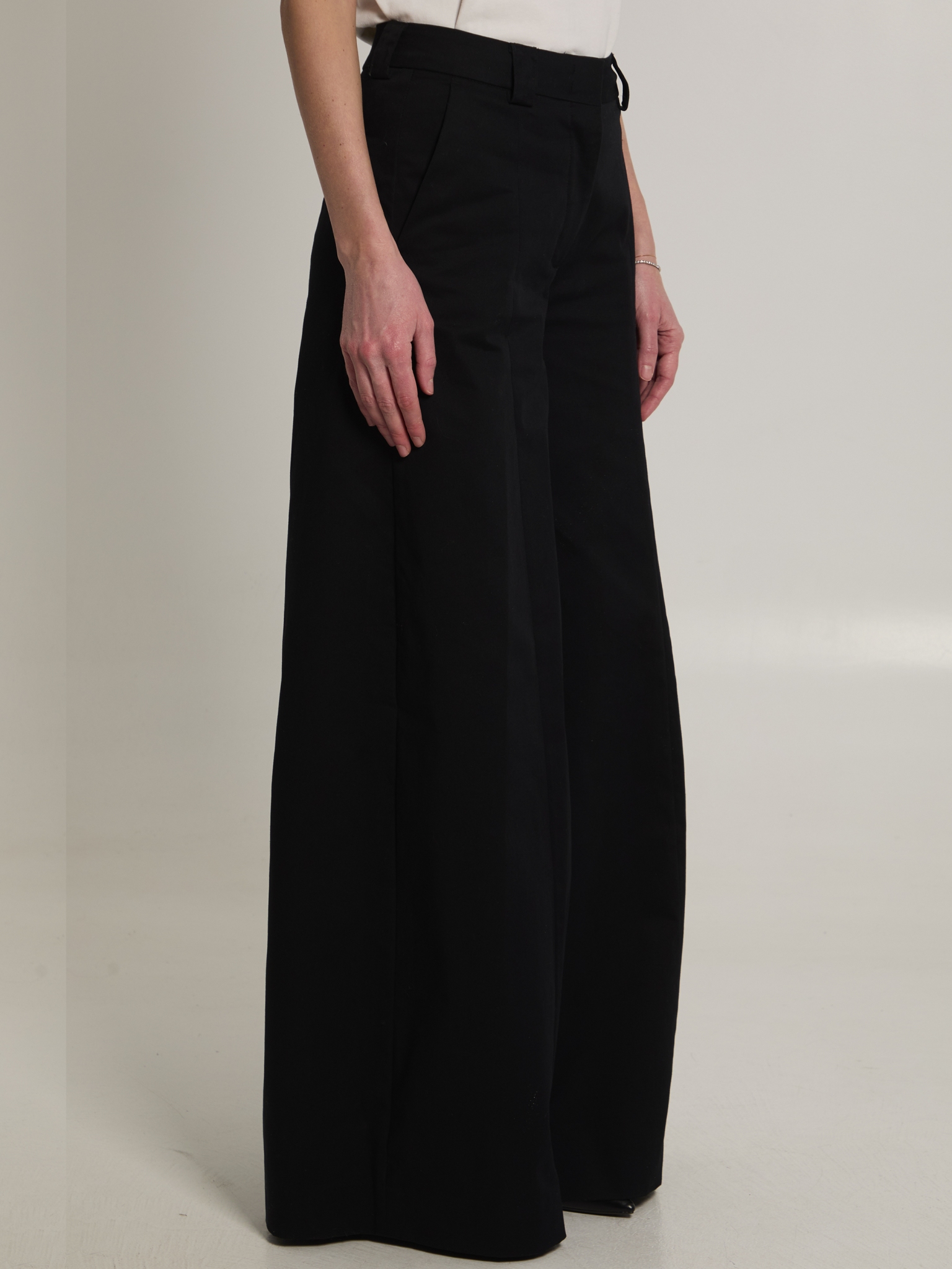 [TheLatest] Trousers SS26 3101T0176_ABTP_T0002