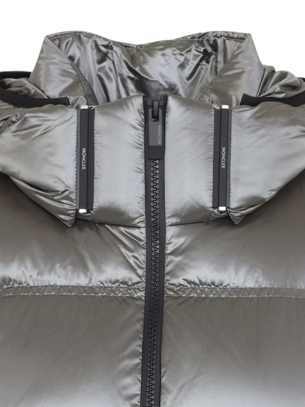 [Moncler] Down jacket FW26 L2 093 1A000 43 5993C 919