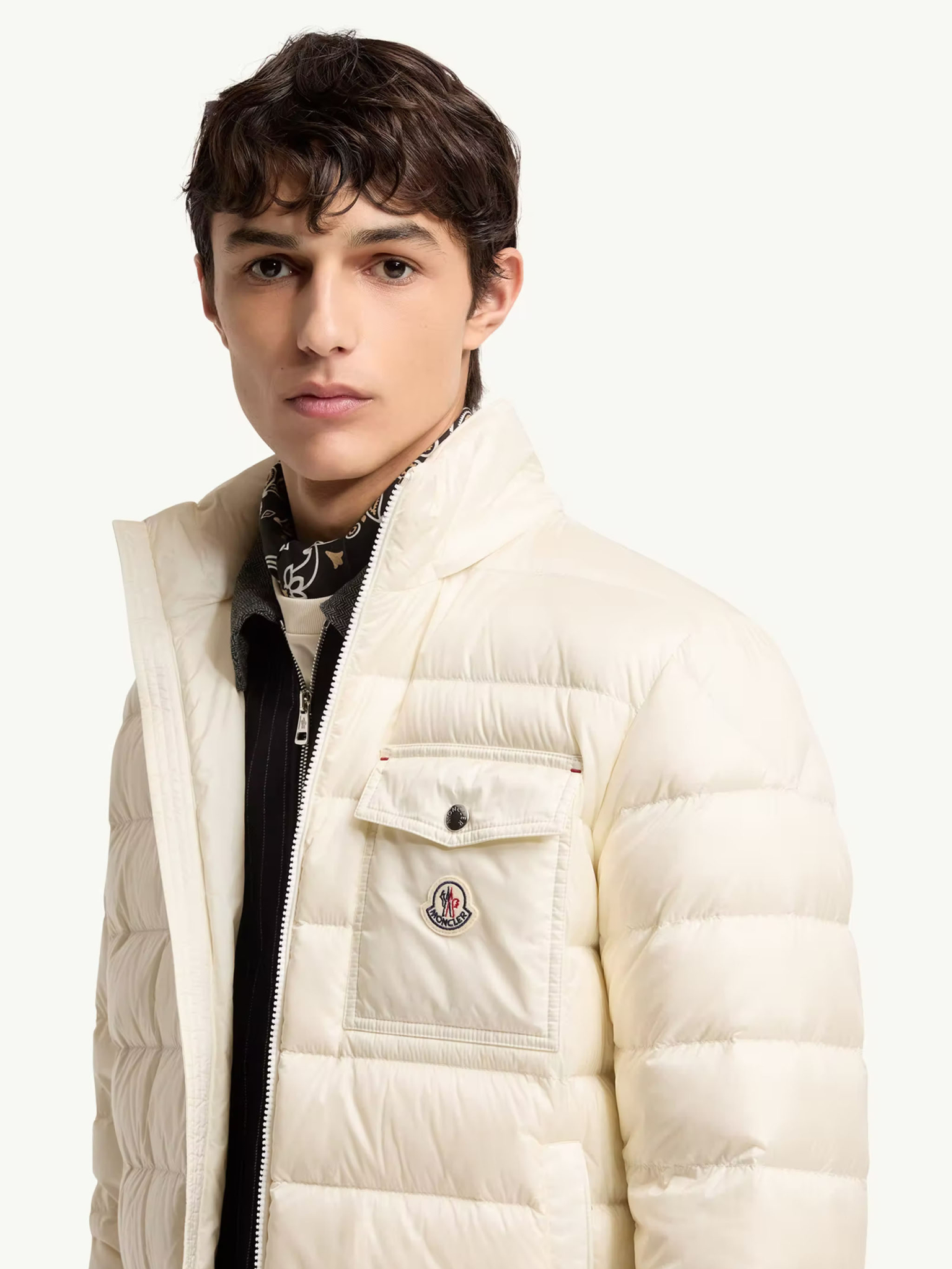 [Moncler] Down Jacket FW26 L20911A00004599Q0050