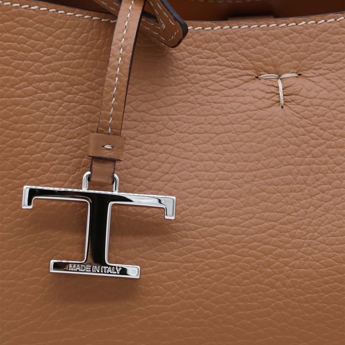 [Tod's] Shoulder bag FW26 XBWAPAEL000QRIS410
