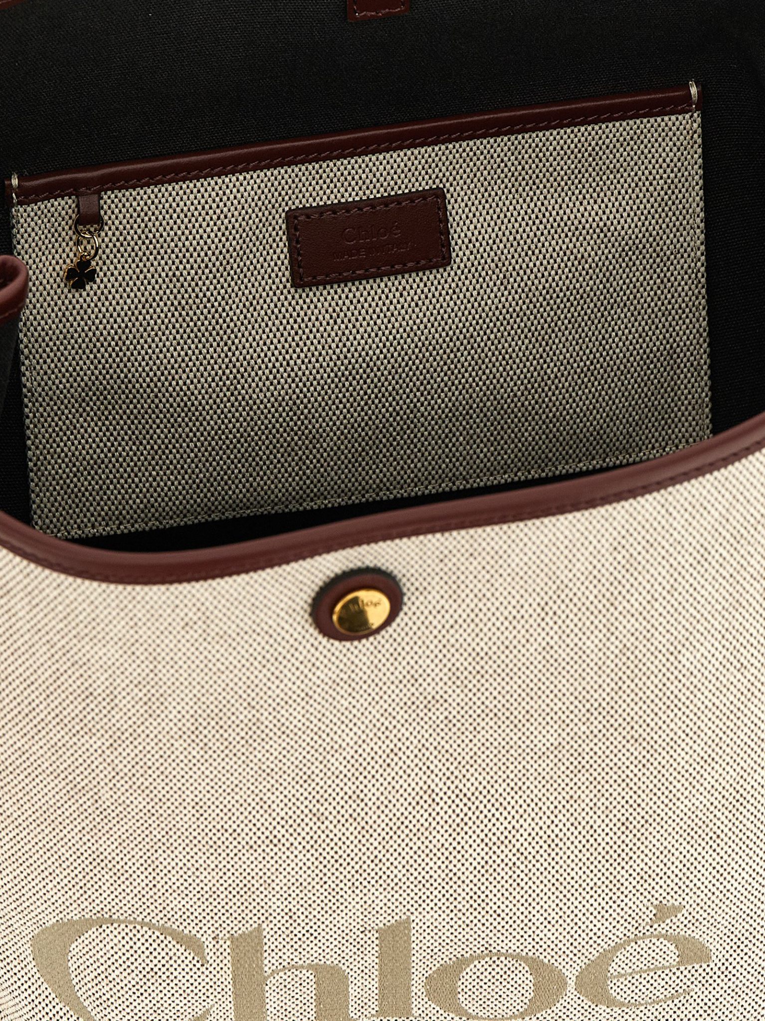 [Chloe] Shoulder bag FW26 CH26AS655S6327M