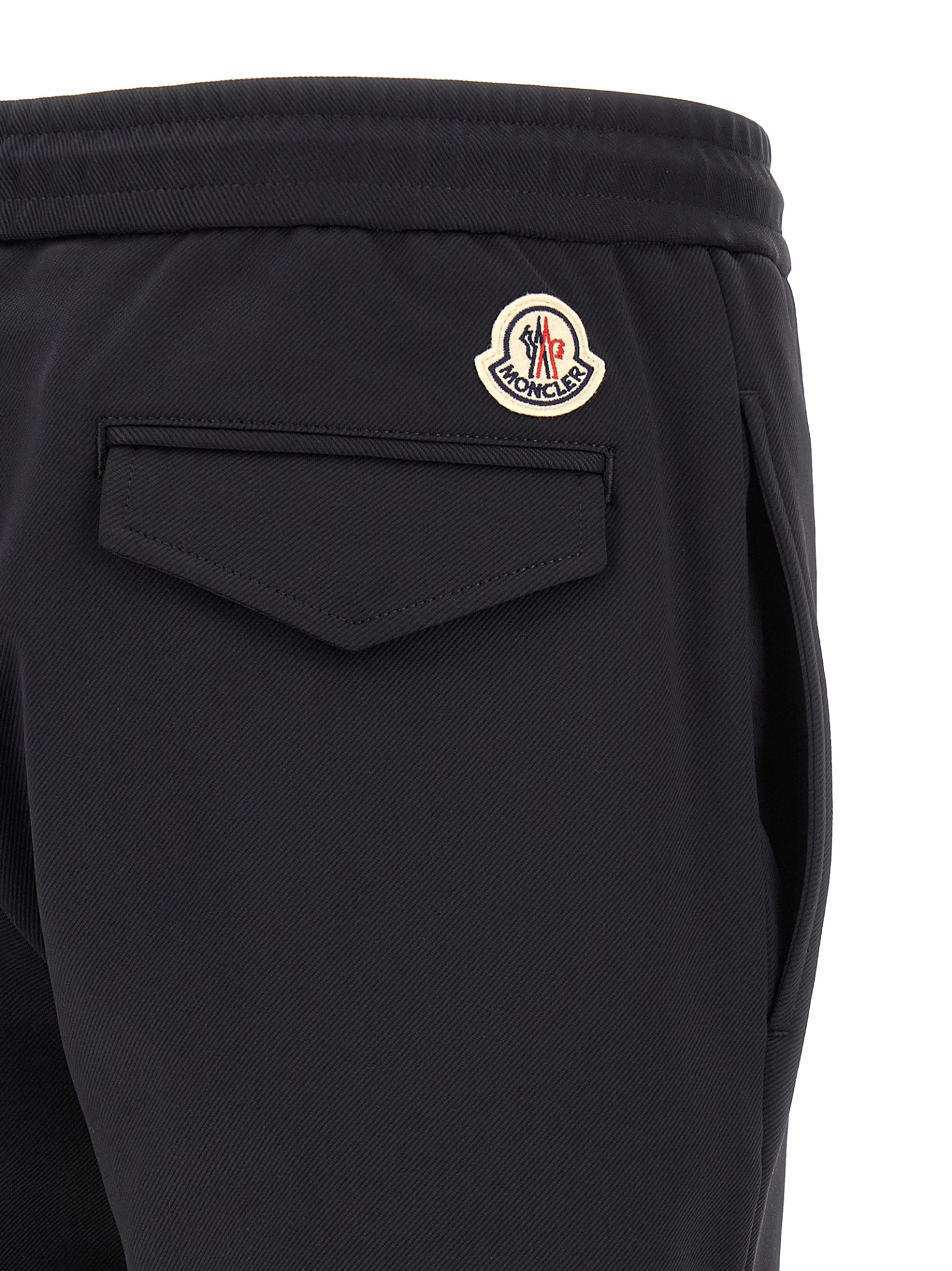 [Moncler] Jogger pants FW26 L20912A0003389ALO999