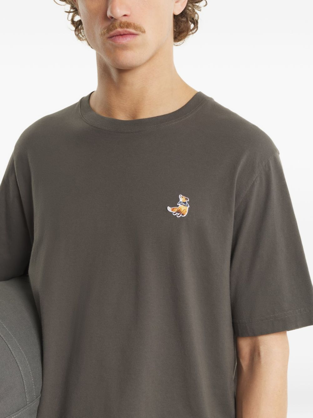 [MAISON KITSUNE] T-shirts Short Sleeve SS26 QM00102KJ70260453