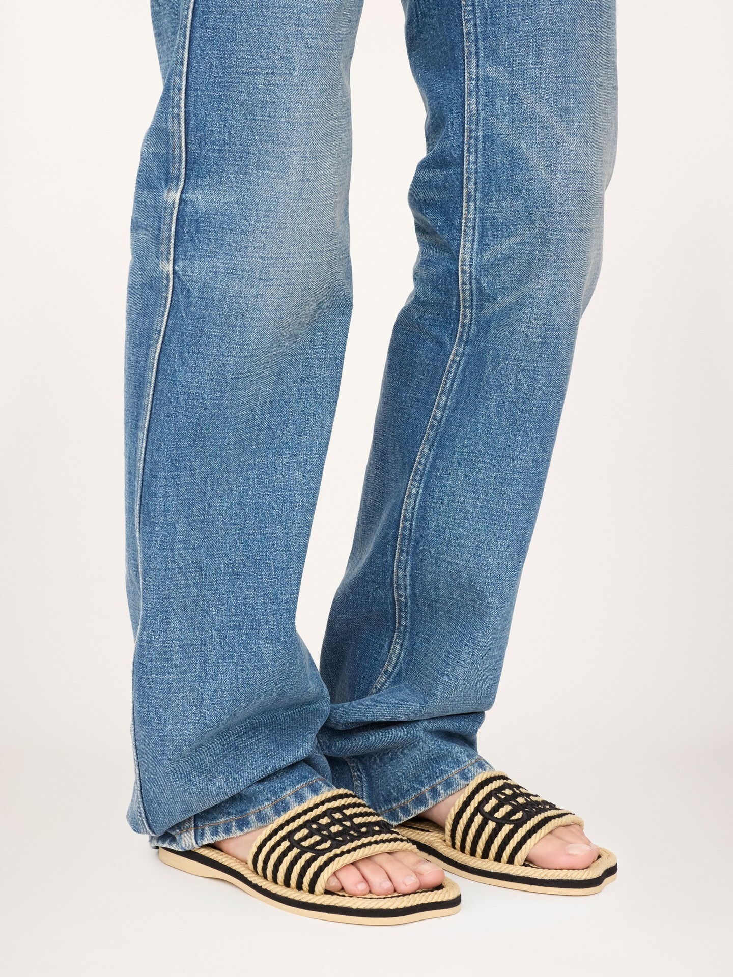 [Chloe] Sandals FW26 CH26U19AXP905