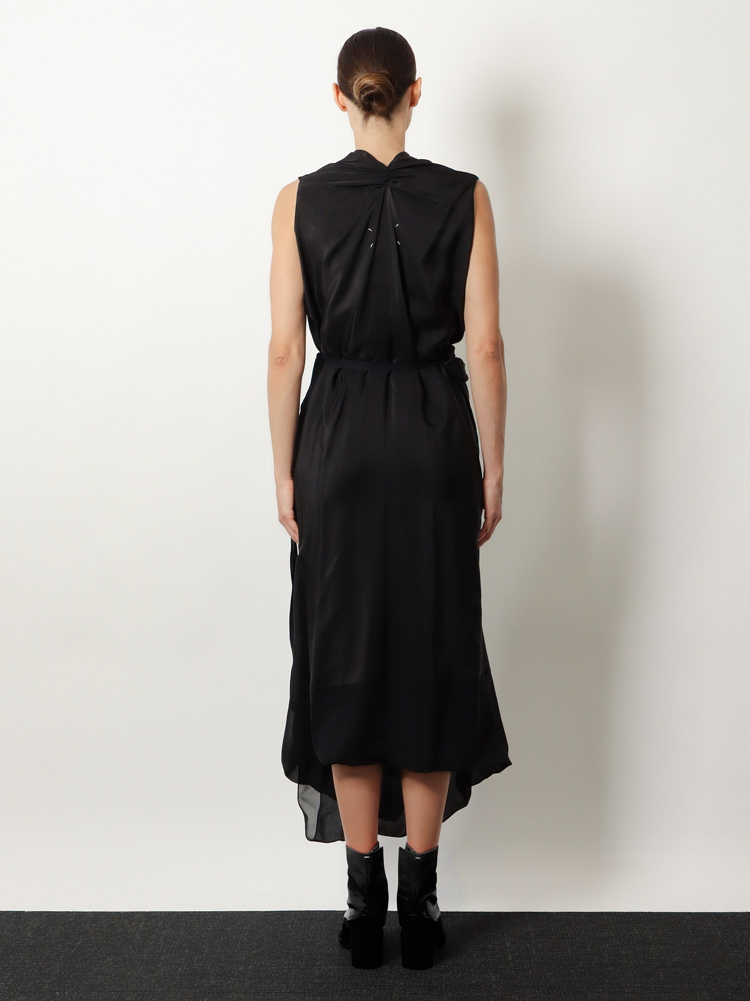 [Maison Margiela] Sleeveless dress SS26 S29DD0066M35850900
