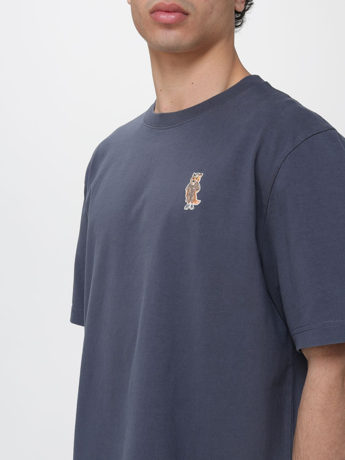 [MAISON KITSUNE] T-shirts Short Sleeve SS26 QM00101KJ7025 0422
