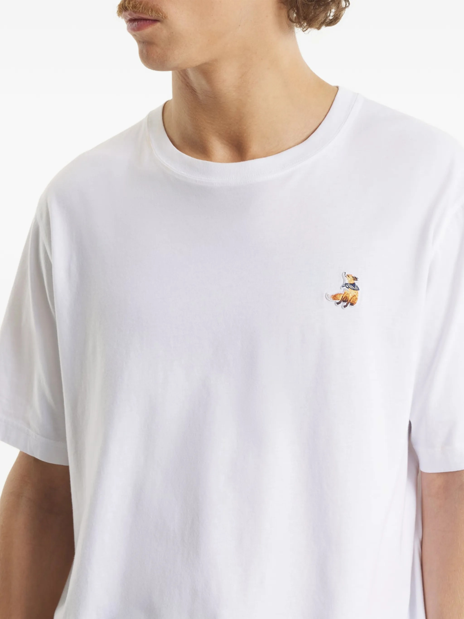 [MAISON KITSUNE] T-shirts Short Sleeve SS26 QM00102KJ7026