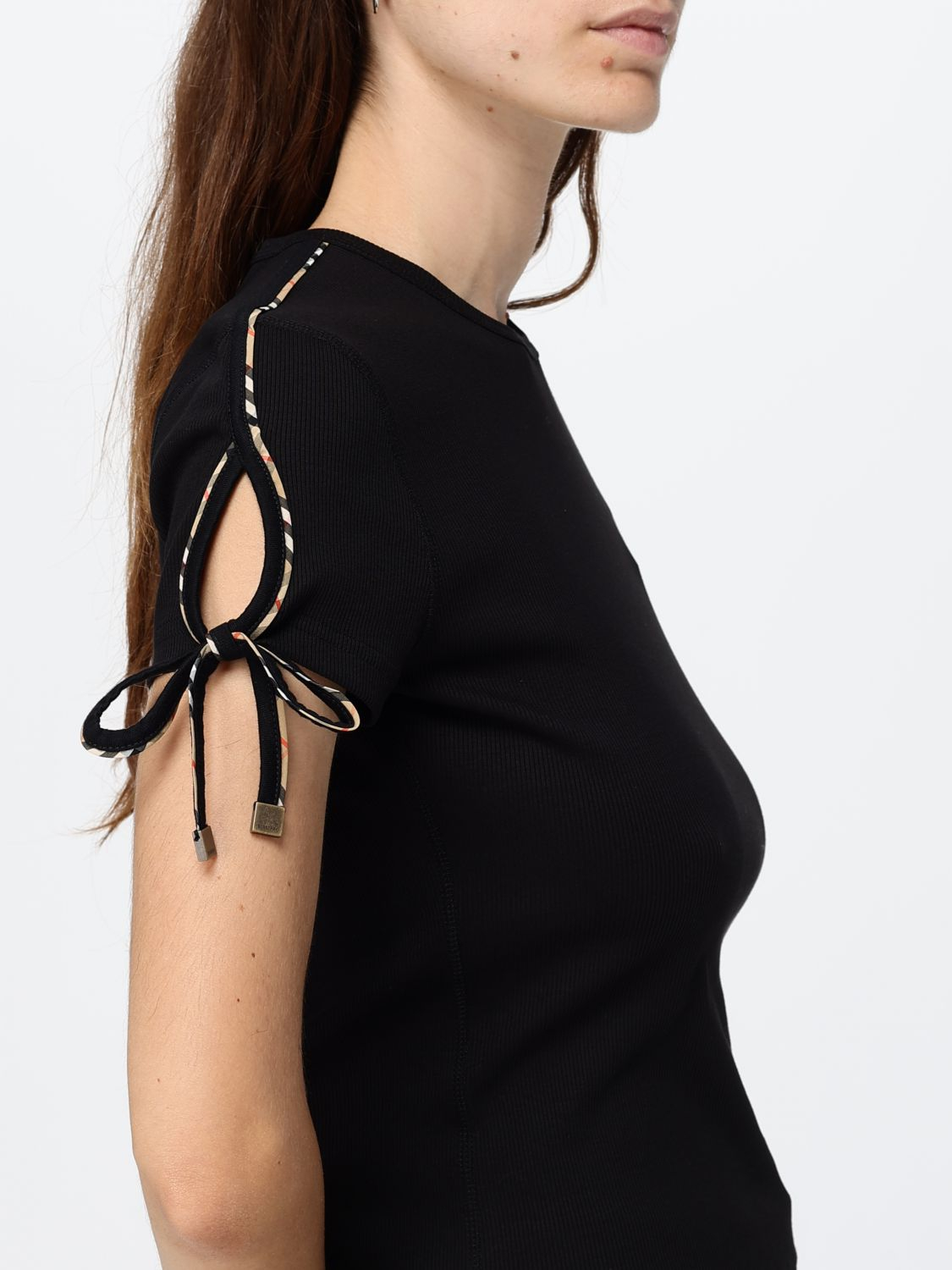 [Burberry] T-shirts Short Sleeve FW26 8125951