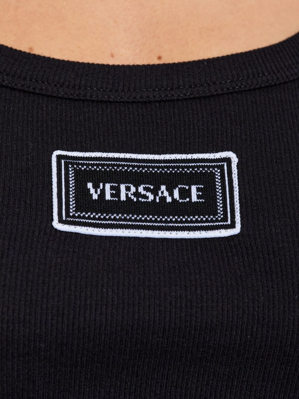[Versace] T-shirts Sleeveless SS26 10232101A172221B000