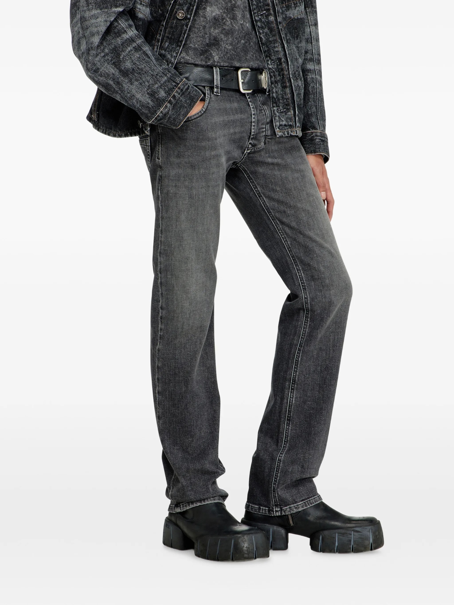 [Diesel] Jeans FW26 00C06Q0HDBD