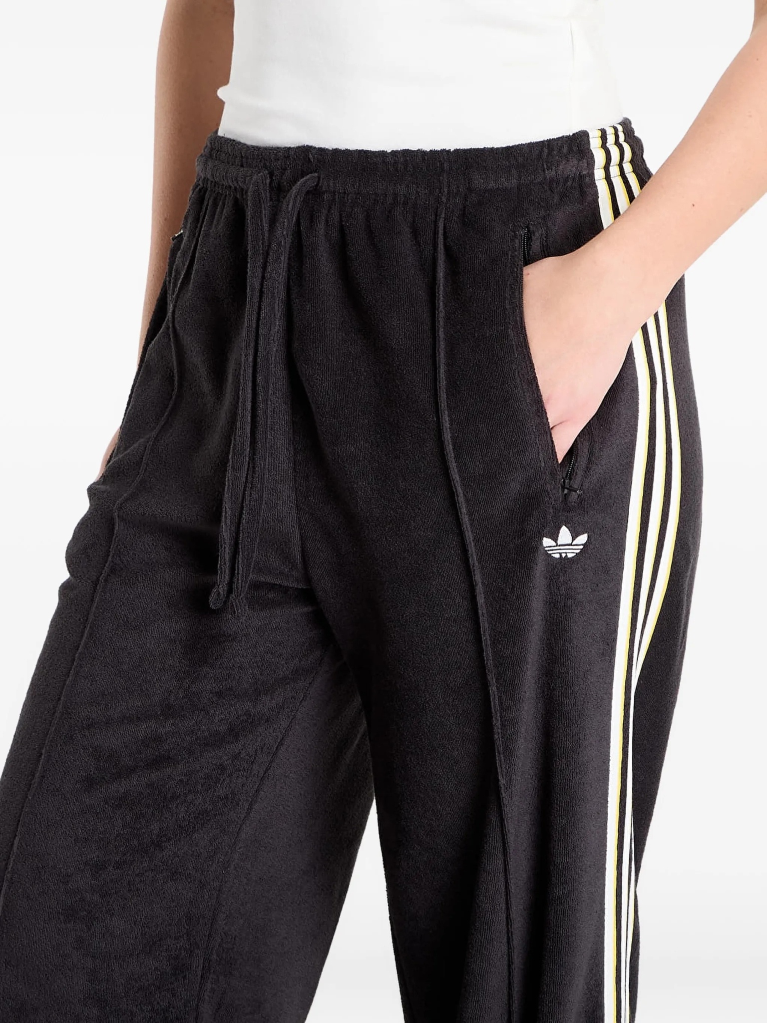 [ADIDAS ORIGINALS] Training Pants FW26 KD1416